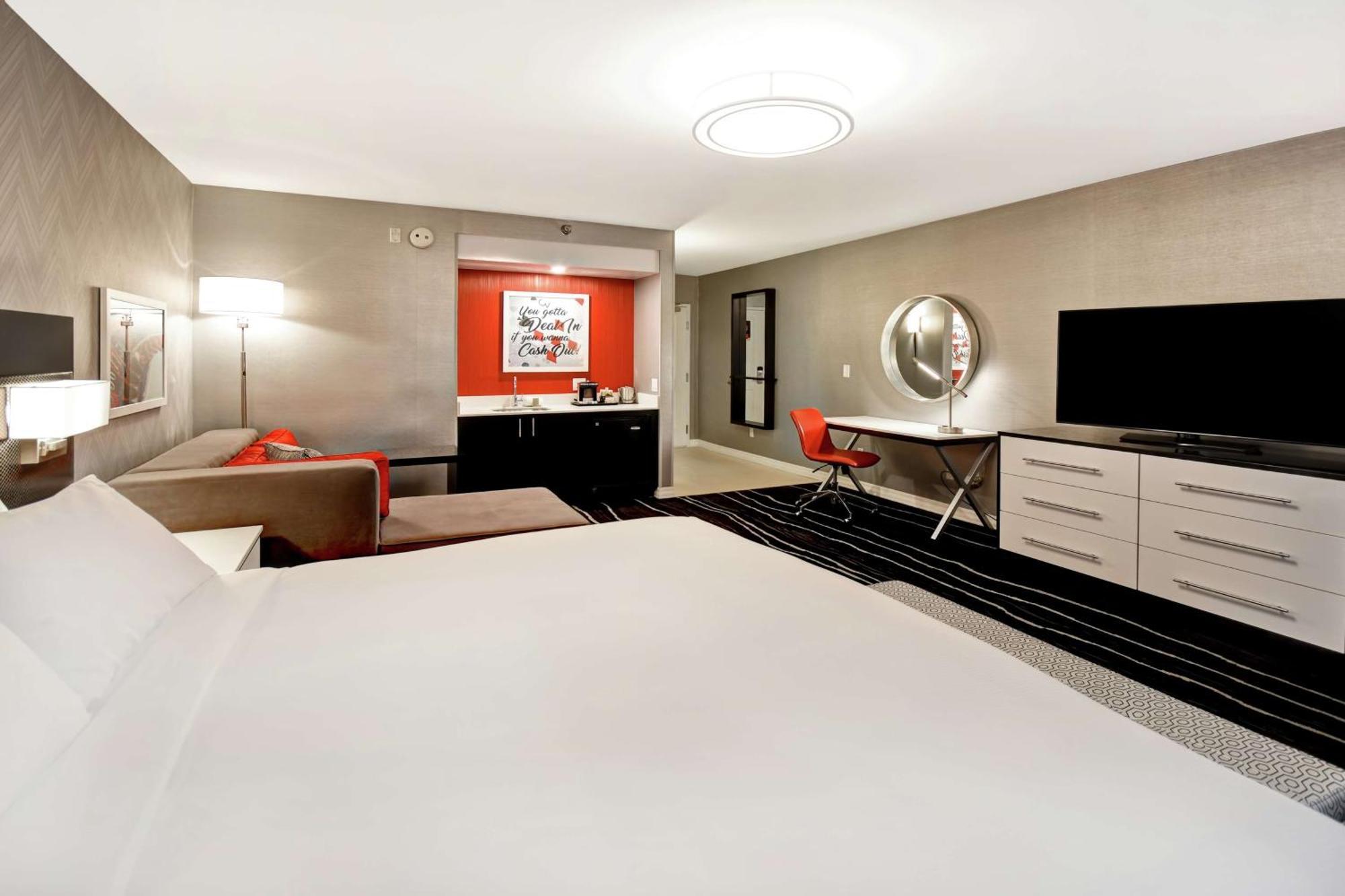 Doubletree By Hilton Deadwood At Cadillac Jack'S Zewnętrze zdjęcie